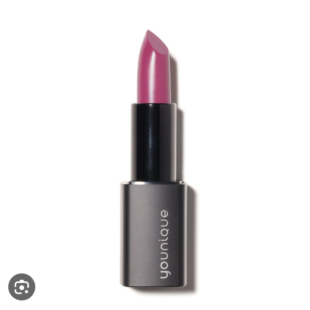 NWT Younique creamy lipstick